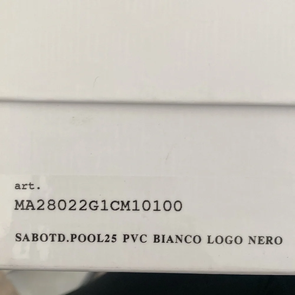 Moschino slides - Picture 4 of 5